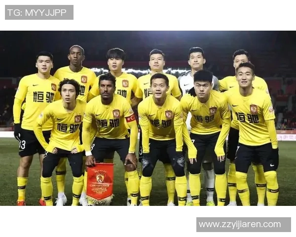 足球明星的奋斗历程与成功秘诀值得我们学习与借鉴